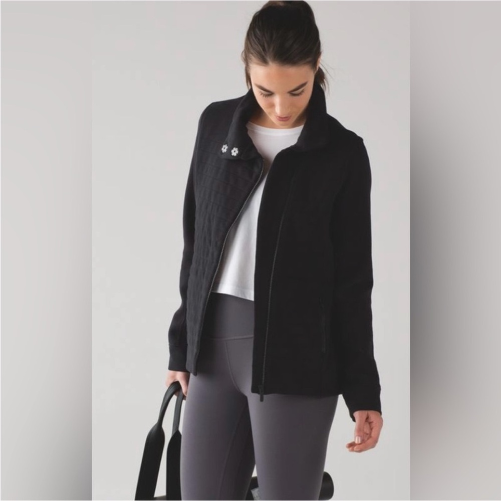 Lululemon Black Quilted Scuba Style Zip Jacket Size 8 Athleisure Activewear